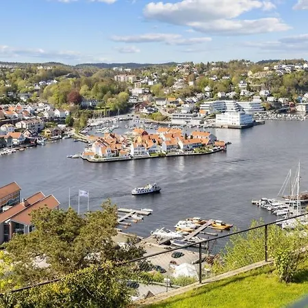 With Amazing Views - Free Parking Leilighet