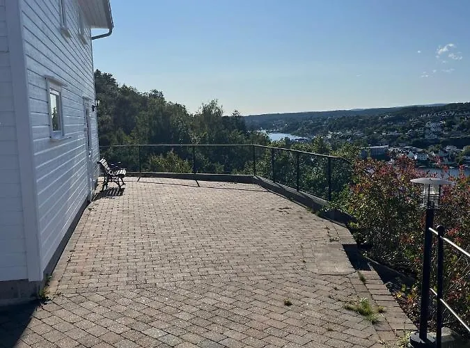 With Amazing Views - Free Parking