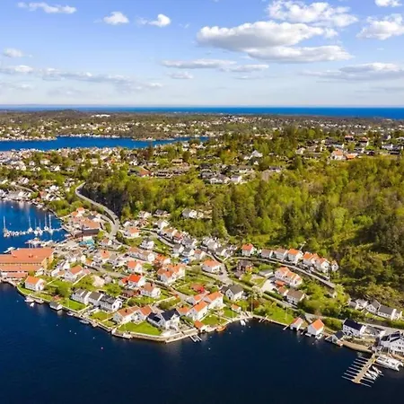 With Amazing Views - Free Parking